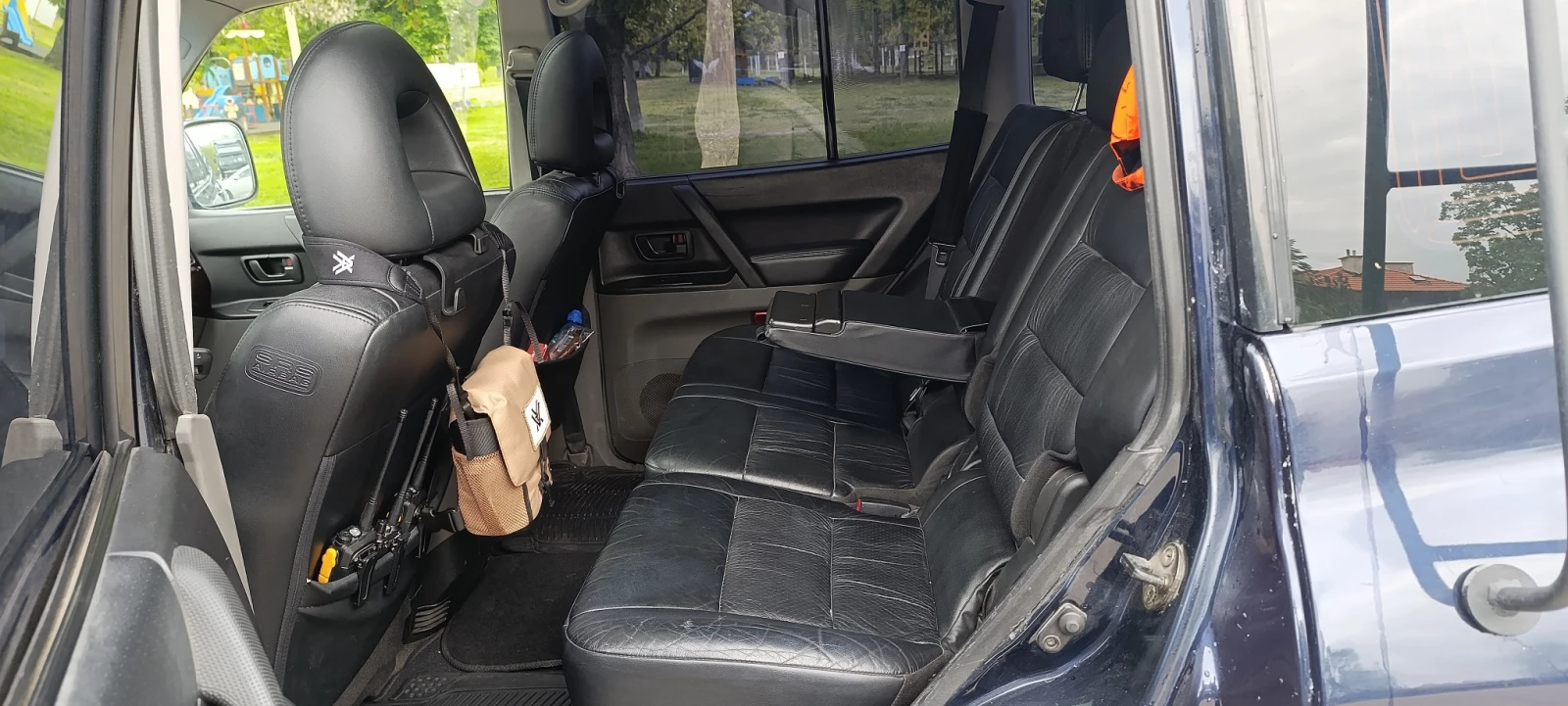 Mitsubishi Pajero 3.2 DIESEL, 7 местен, снимка 9 - Автомобили и джипове - 54379836