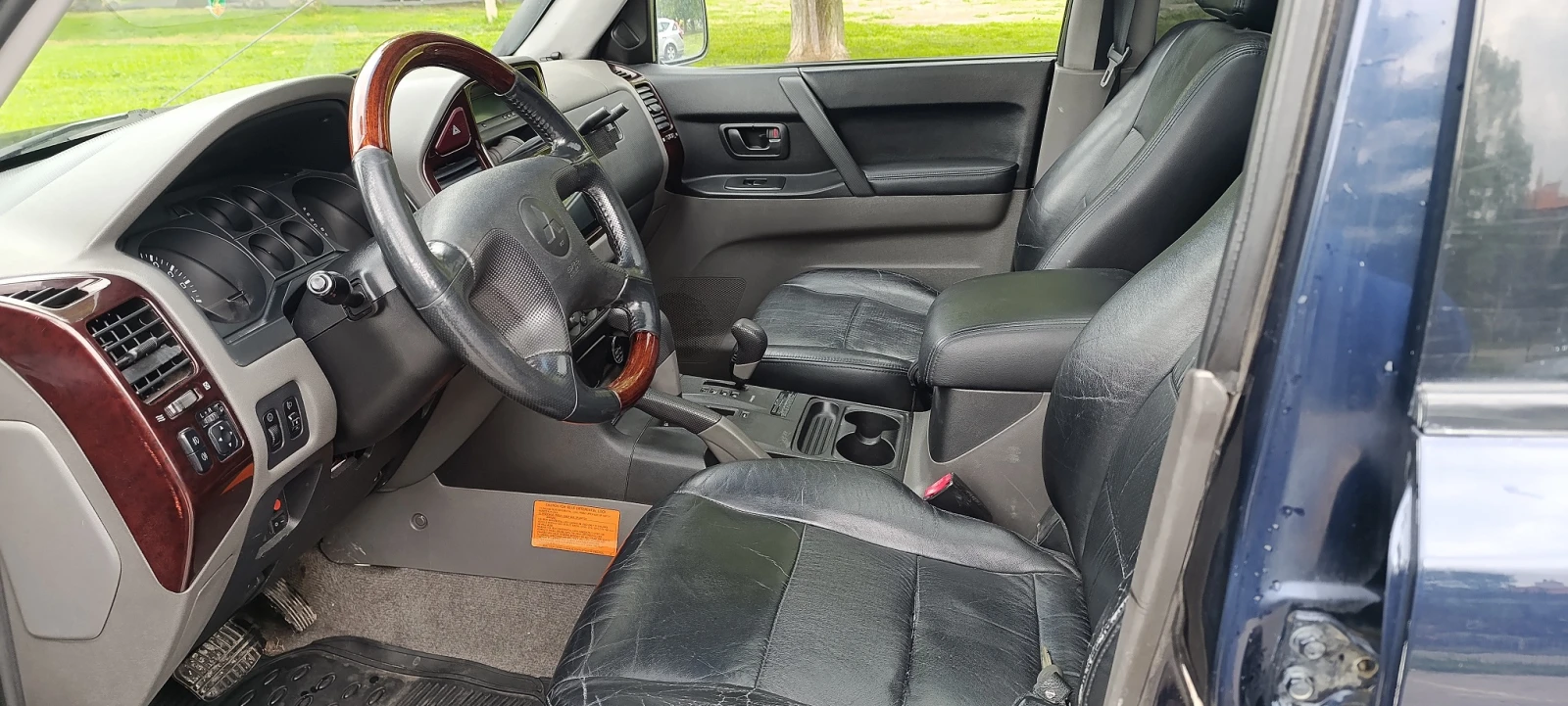 Mitsubishi Pajero 3.2 DIESEL, 7 местен, снимка 7 - Автомобили и джипове - 54379836
