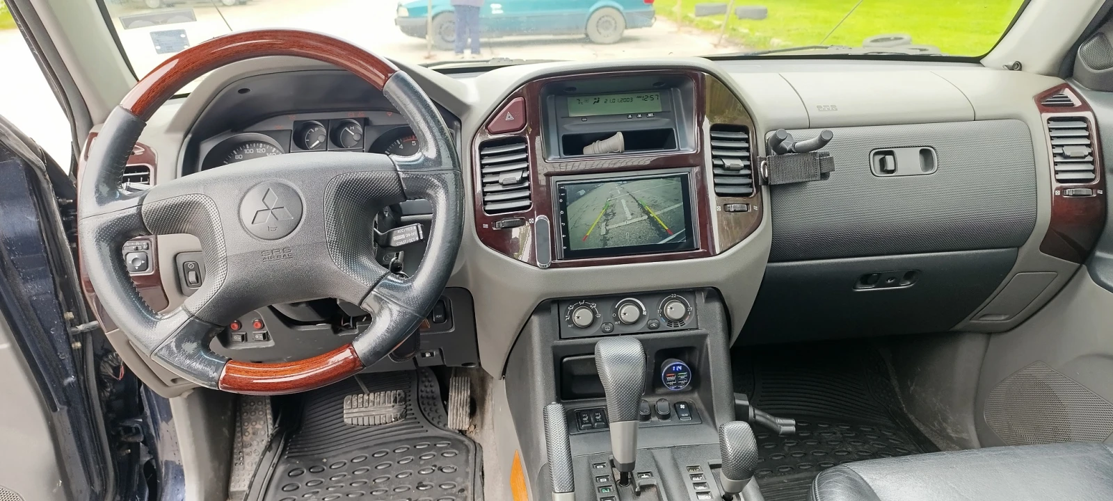 Mitsubishi Pajero 3.2 DIESEL, 7 местен, снимка 8 - Автомобили и джипове - 54379836