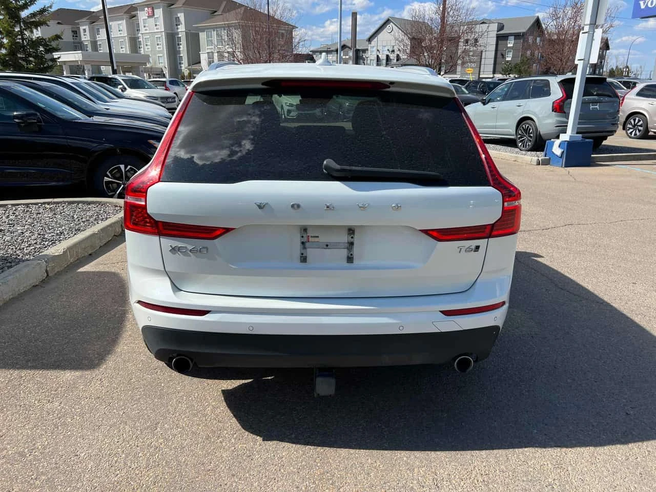 Volvo XC60 * Momentum * PANO* KEYLESS* ПОДГРЕВ* , снимка 4 - Автомобили и джипове - 54513498
