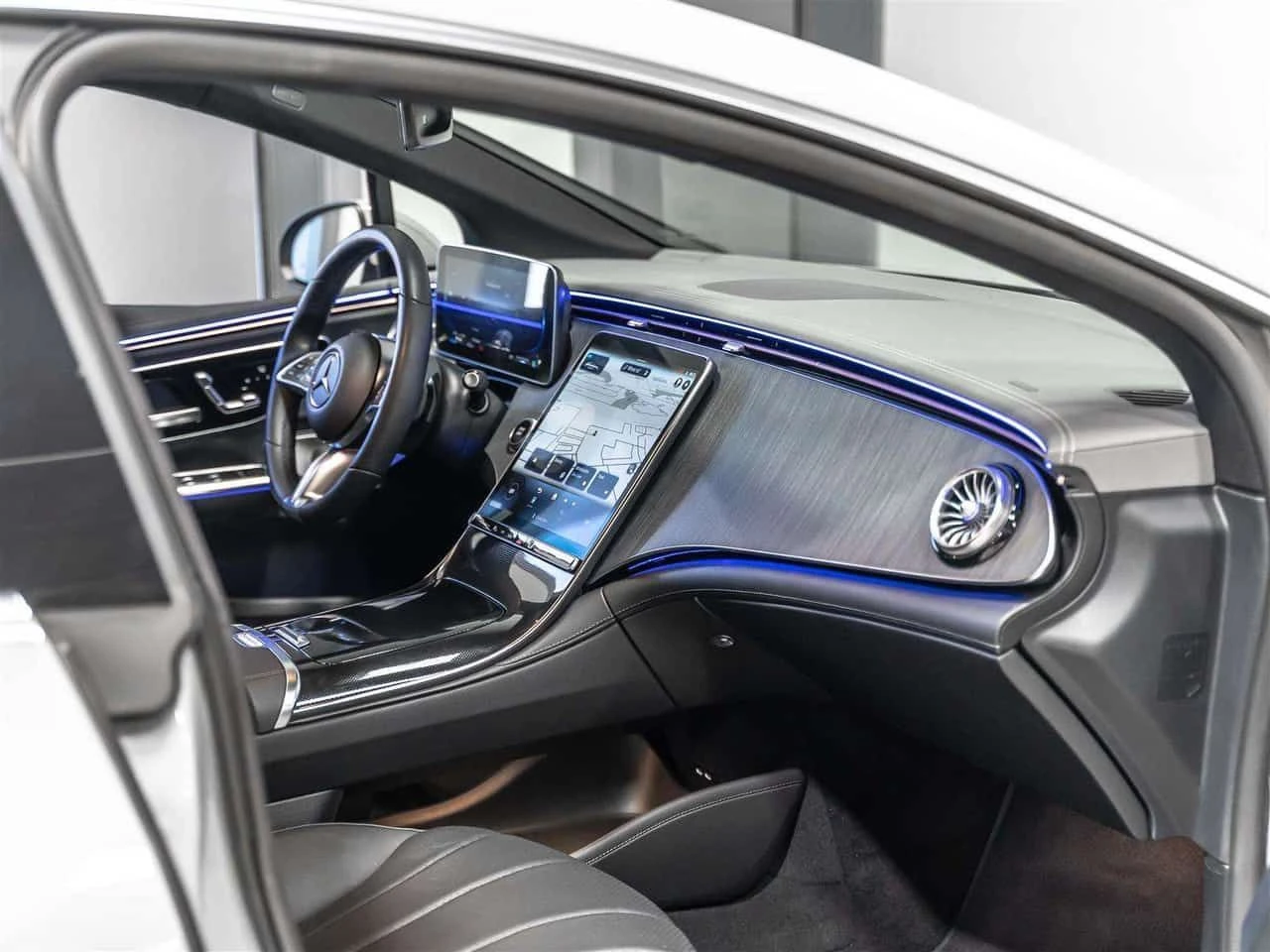 Mercedes-Benz EQE 350+ | Driver Assistance Pkg| Exclusive| Manufaktu, снимка 9 - Автомобили и джипове - 54799611