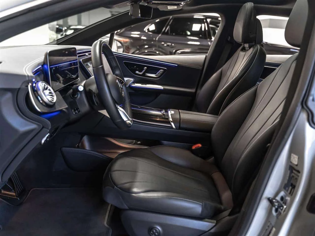 Mercedes-Benz EQE 350+ | Driver Assistance Pkg| Exclusive| Manufaktu, снимка 6 - Автомобили и джипове - 54799611