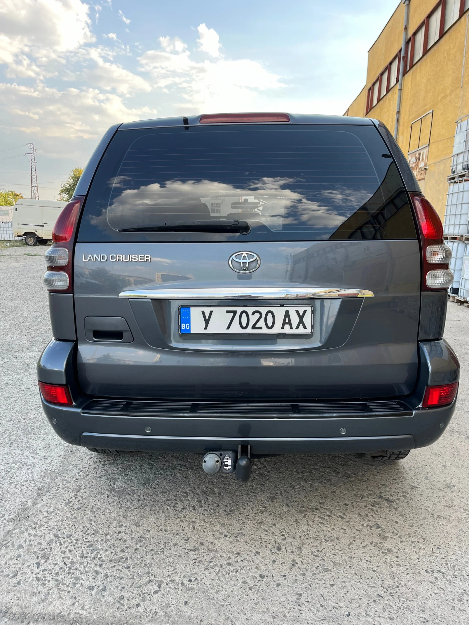 Toyota Land cruiser J120, снимка 2 - Автомобили и джипове - 54844273