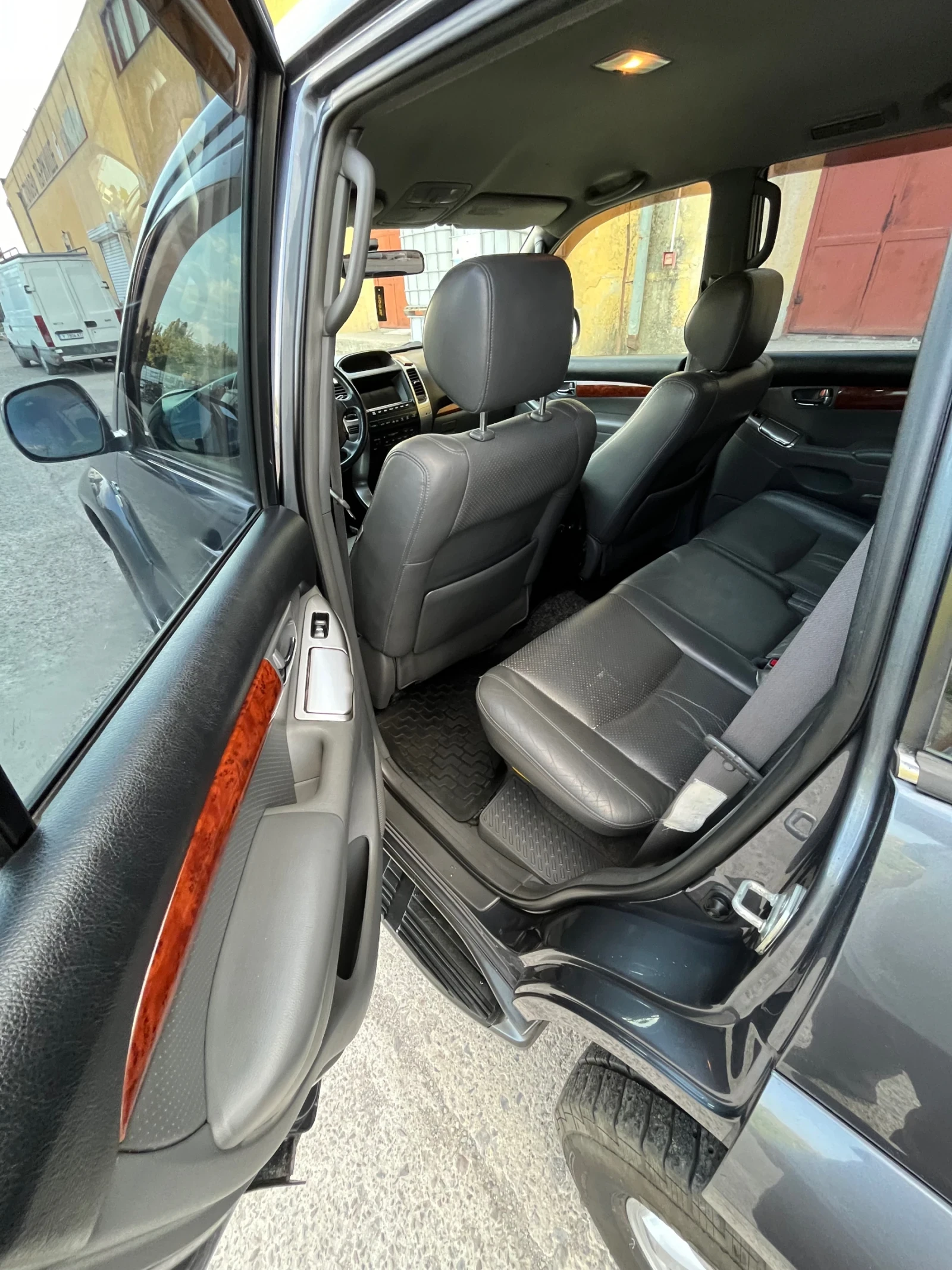 Toyota Land cruiser J120, снимка 8 - Автомобили и джипове - 54844273