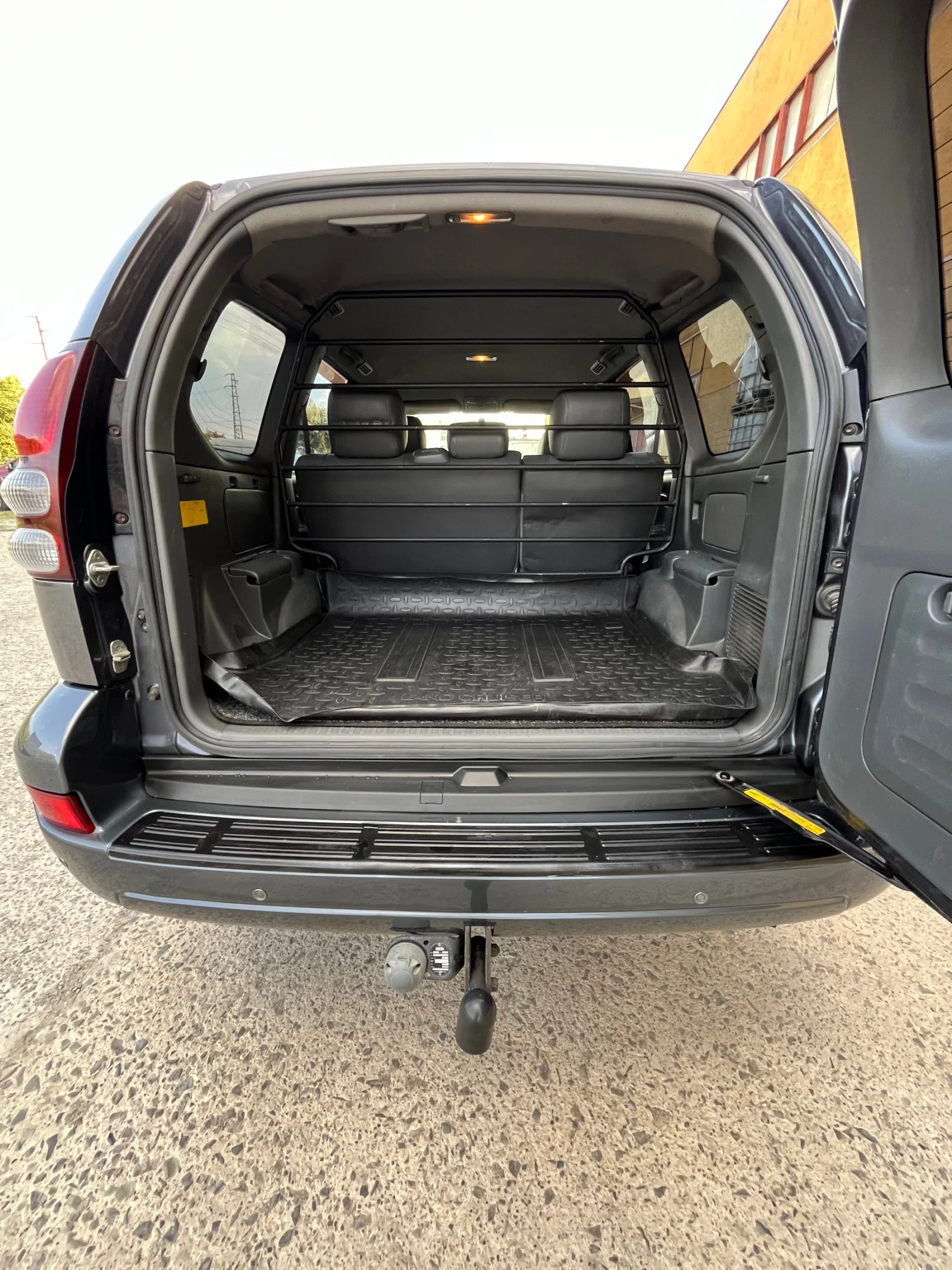 Toyota Land cruiser J120, снимка 12 - Автомобили и джипове - 54844273