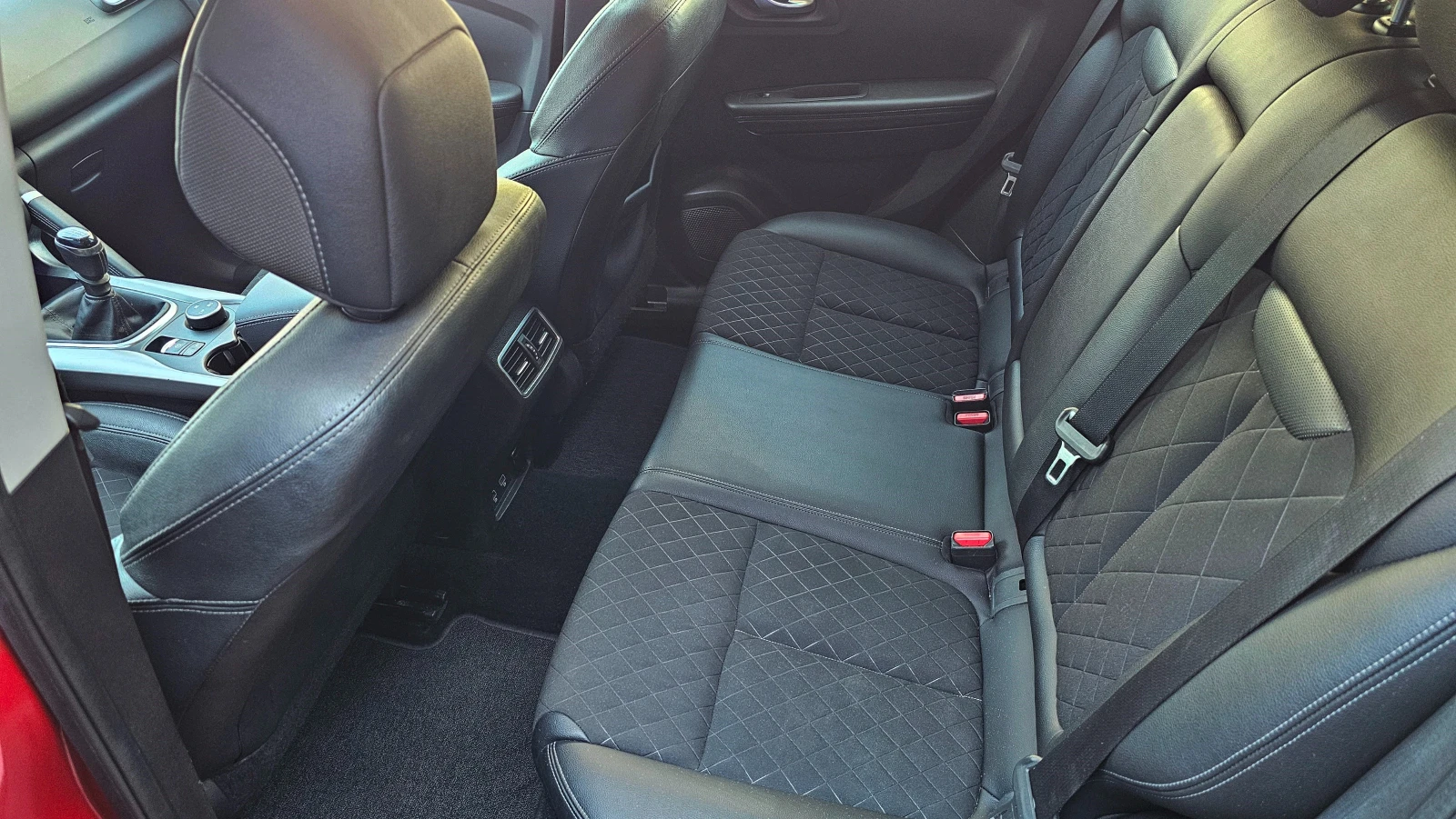 Renault Kadjar 1.3TCe-140kc-Facelift, снимка 9 - Автомобили и джипове - 56161127