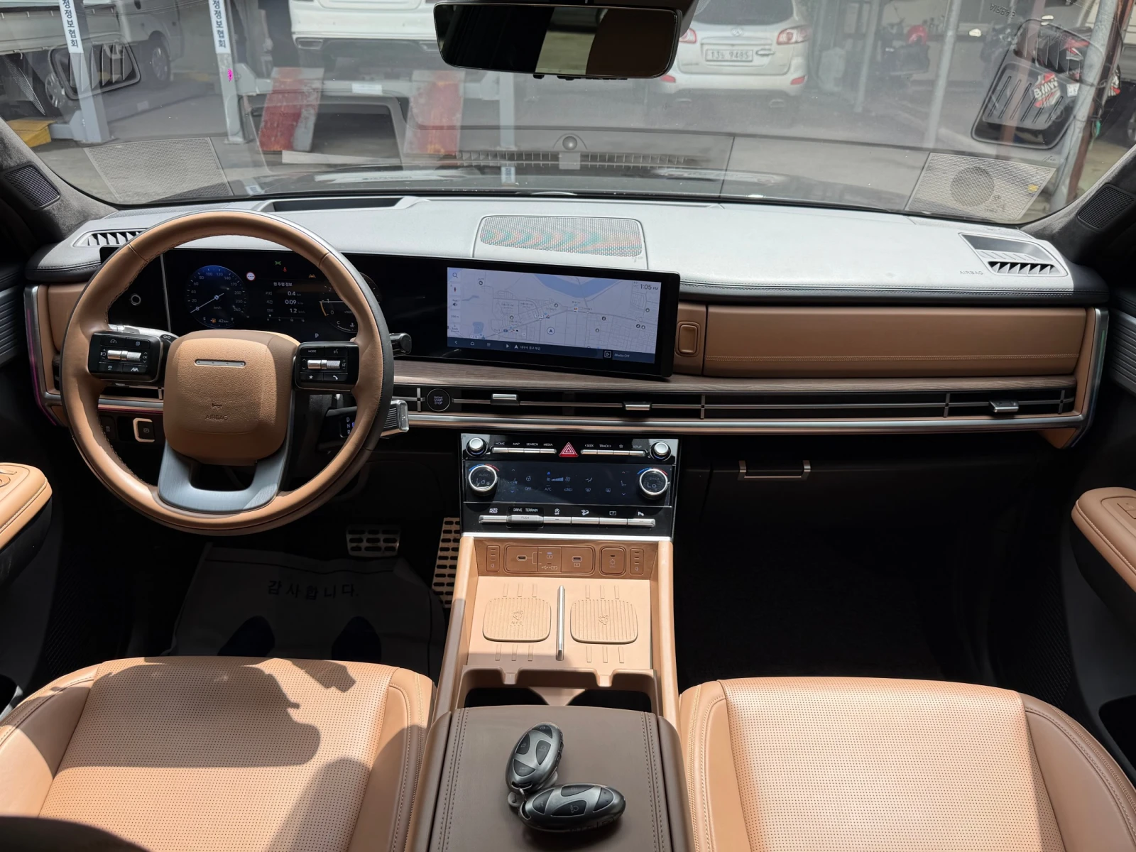 Hyundai Santa fe 2.5T Calligraphy* 360* МАСАЖ* HUD* КРАЙНА ЦЕНА, снимка 7 - Автомобили и джипове - 56203517