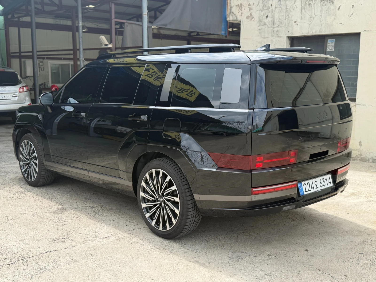 Hyundai Santa fe 2.5T Calligraphy* 360* МАСАЖ* HUD* КРАЙНА ЦЕНА, снимка 2 - Автомобили и джипове - 56203517