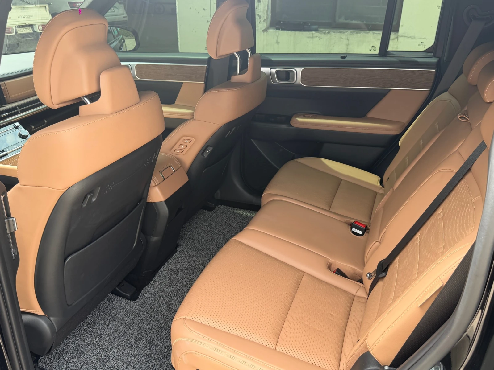Hyundai Santa fe 2.5T Calligraphy* 360* МАСАЖ* HUD* КРАЙНА ЦЕНА, снимка 6 - Автомобили и джипове - 56203517