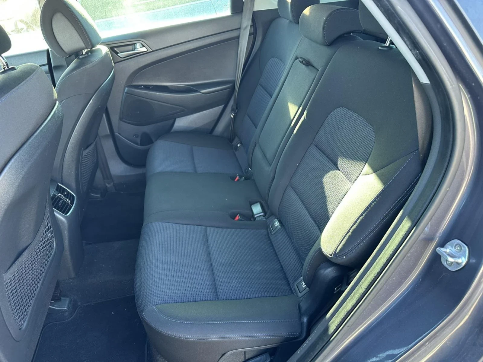 Hyundai Tucson, снимка 7 - Автомобили и джипове - 56487569