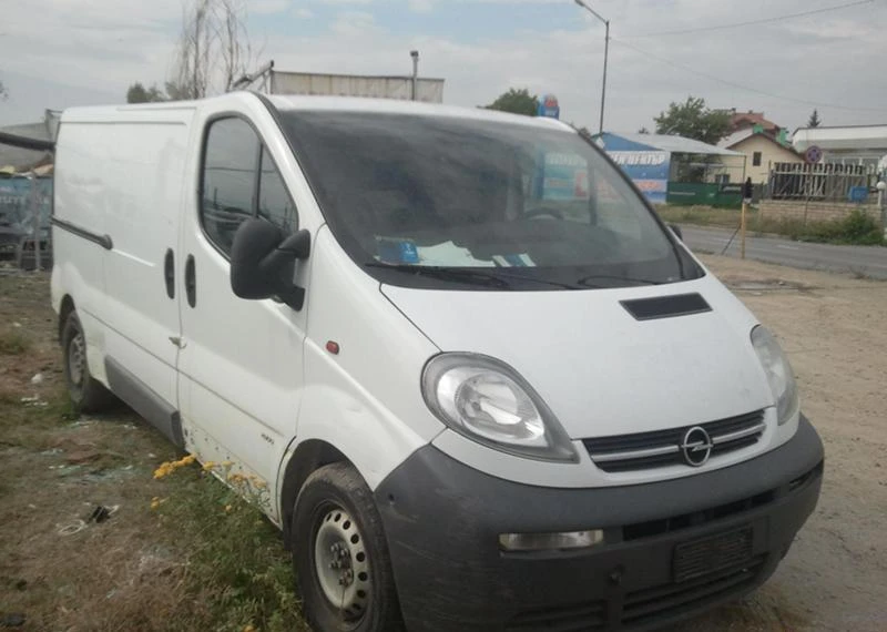 Opel Vivaro 2.5cdti/на части, снимка 1 - Бусове и автобуси - 5885256