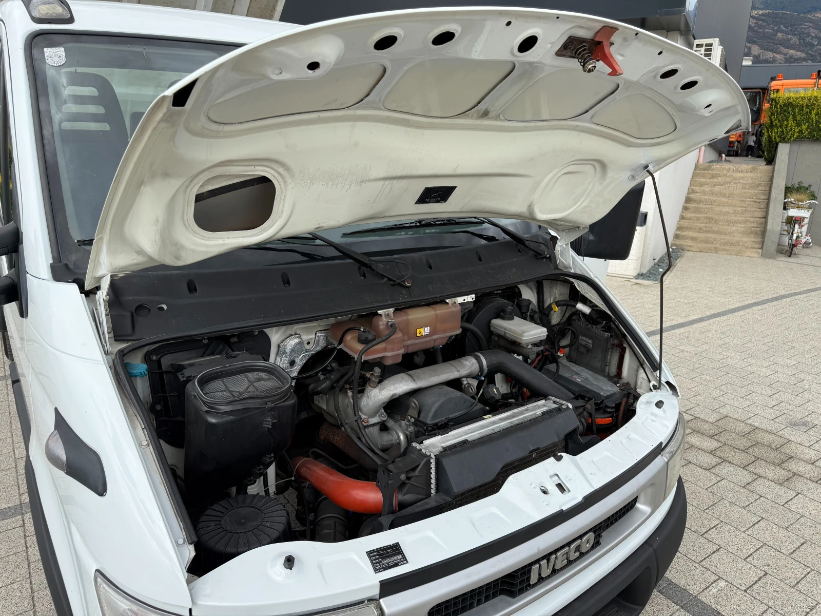 Iveco Daily 40C15 до 3.5т. 3.40м. , снимка 16 - Бусове и автобуси - 56083869
