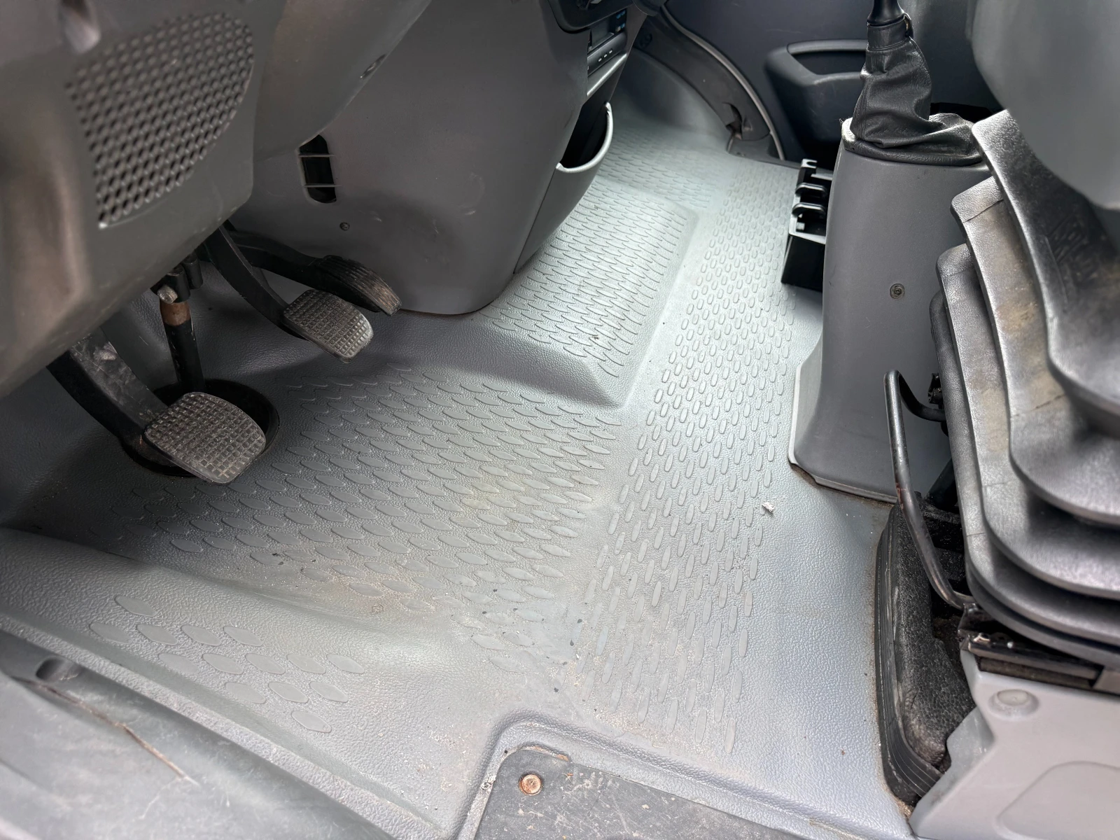 Iveco Daily 40C15 до 3.5т. 3.40м. , снимка 14 - Бусове и автобуси - 56083869