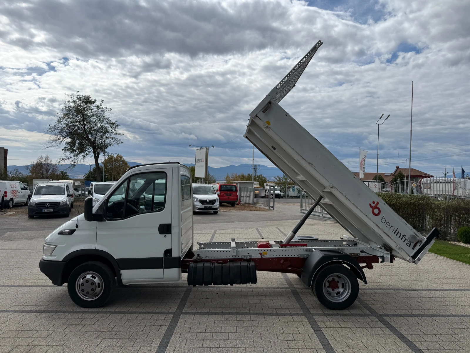 Iveco Daily 40C15 до 3.5т. 3.40м. , снимка 4 - Бусове и автобуси - 56083869