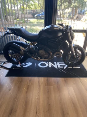 Ducati Monster 821, снимка 2