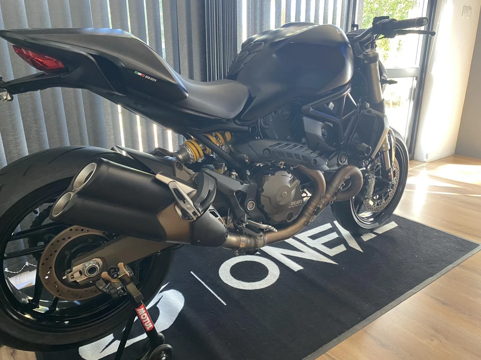 Ducati Monster 821, снимка 5 - Мотоциклети и мототехника - 56349645
