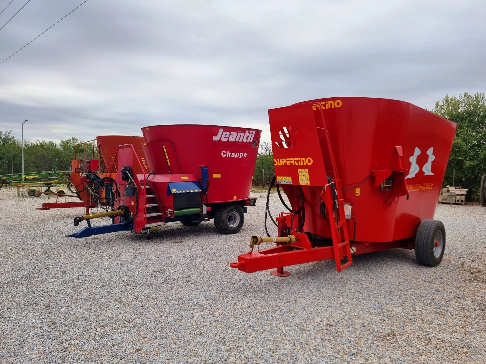 Специализирани машини Други МИКСЕРИ 12,14куб., снимка 1