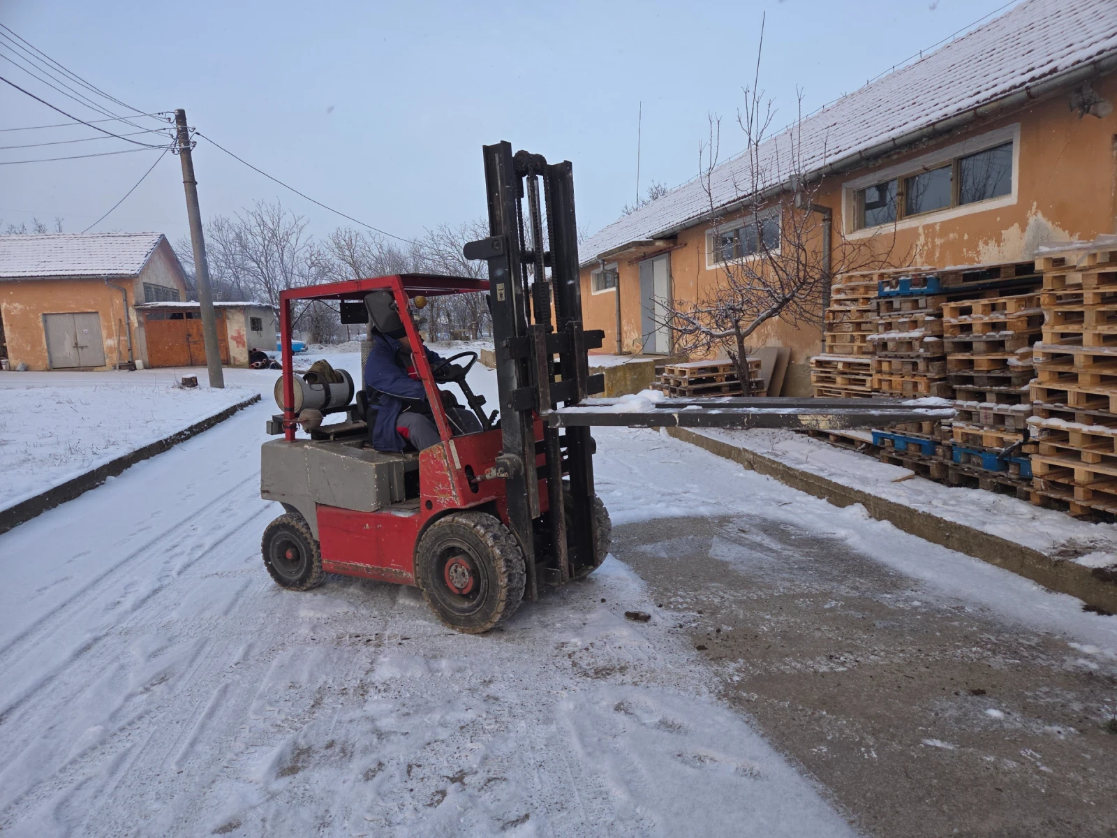 ������� BT ����� ������� | Mobile.bg � ����������� 3