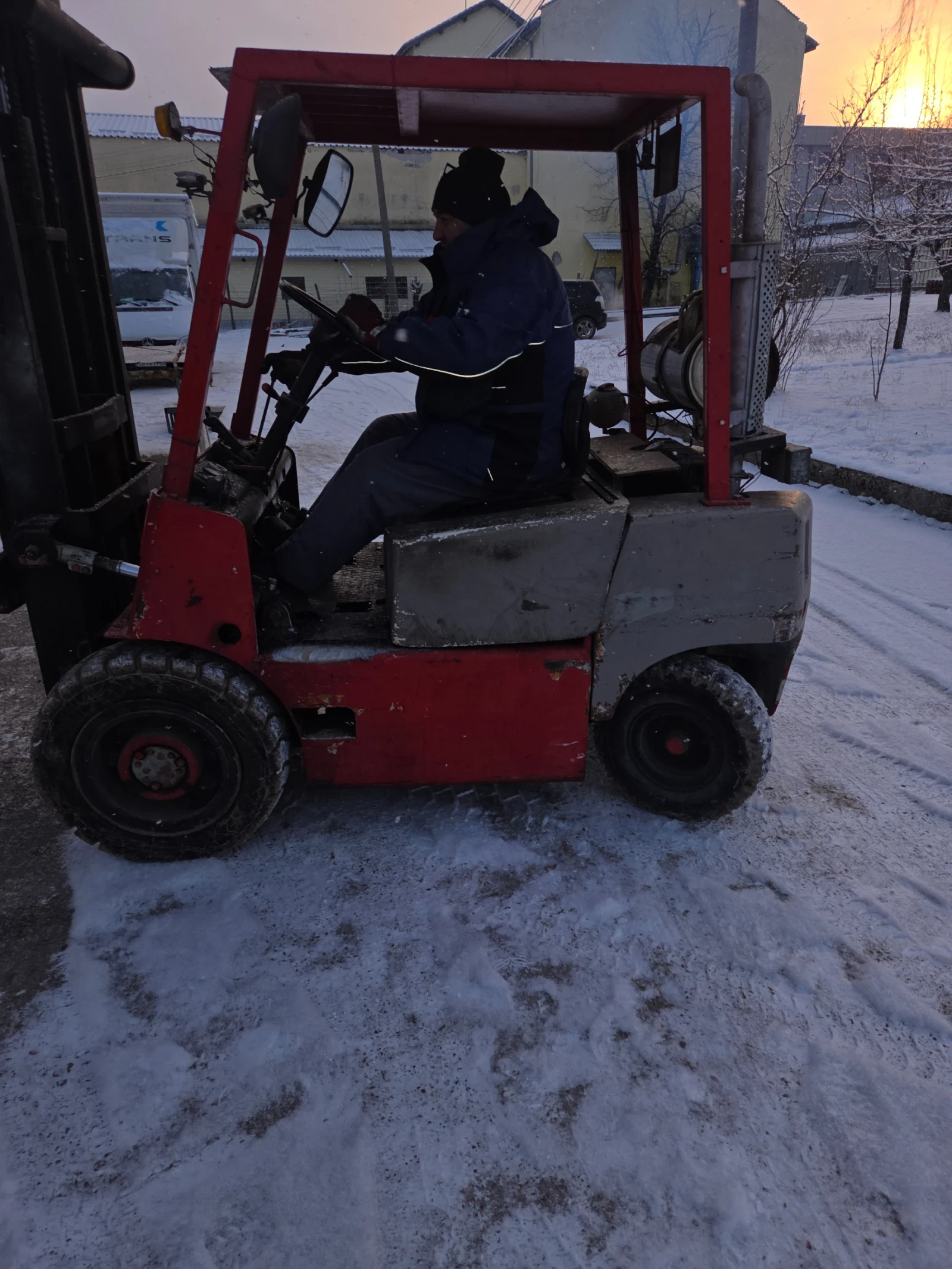 ������� BT ����� ������� | Mobile.bg � ����������� 1