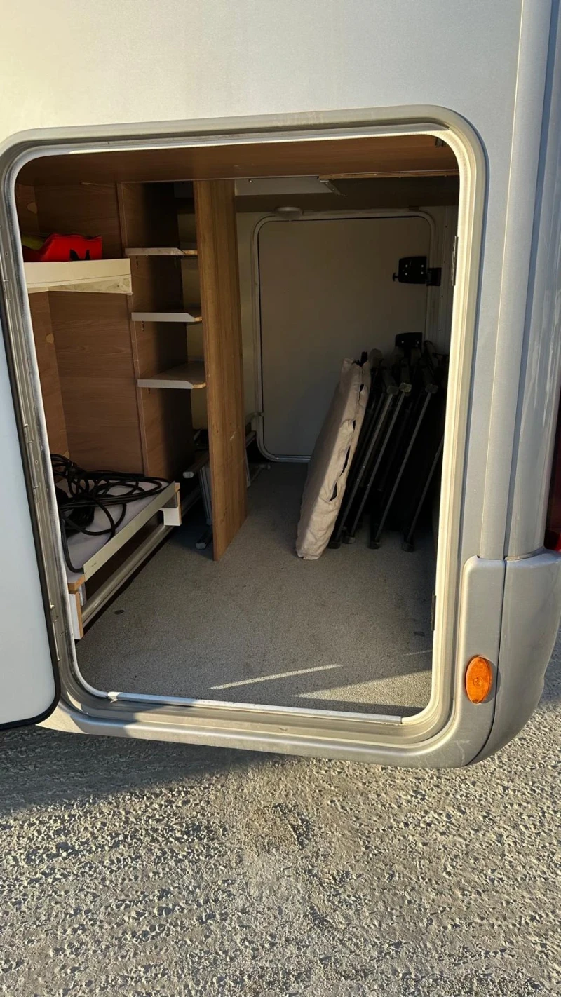 Кемпер Burstner IXEO, снимка 7 - Каравани и кемпери - 52298168