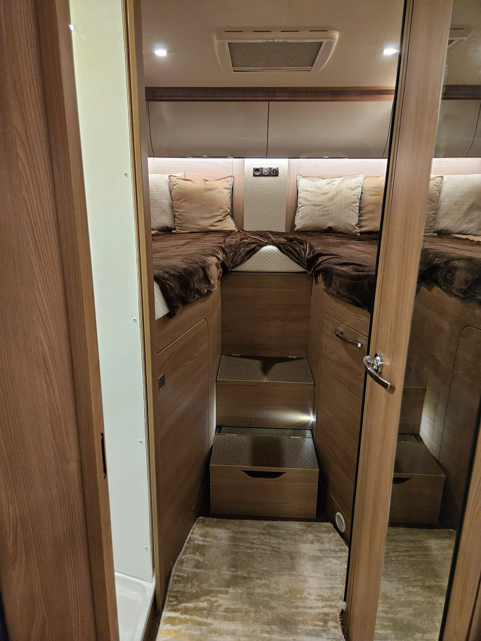  Burstner IXEO | Mobile.bg   13