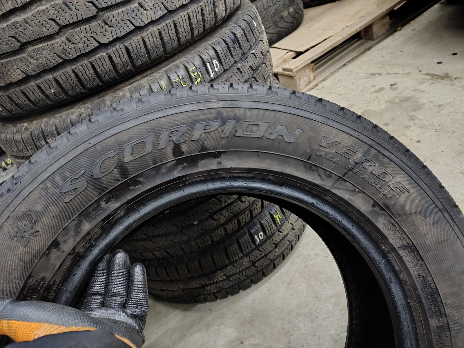 Гуми Всесезонни 215/65R16, снимка 6 - Гуми и джанти - 53746928