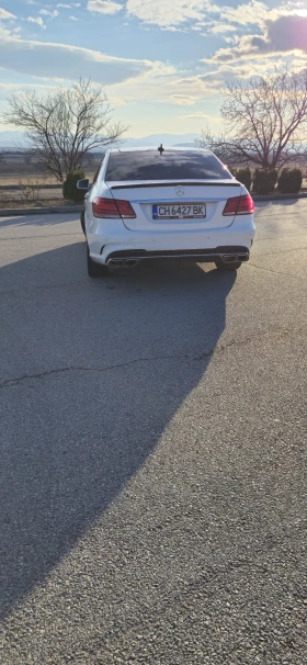 Mercedes-Benz E 220, снимка 9