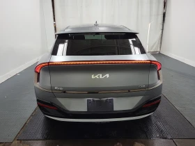 Kia EV6 LONG RANGE W/GT LINE PKG 1 * CARFAX / АВТОКРЕДИТ | Auto.bg — изображение 17