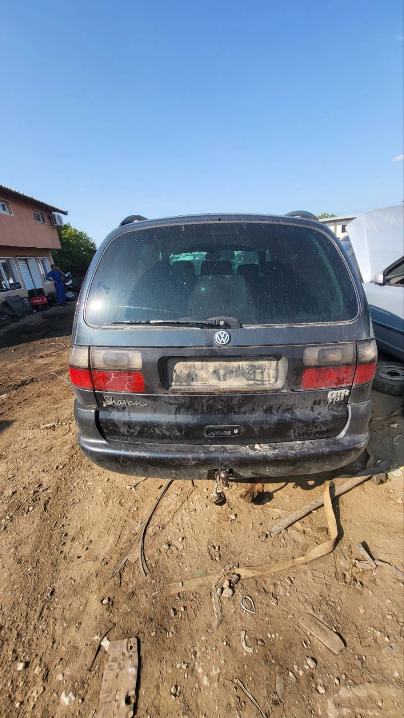 VW Sharan, снимка 2 - Автомобили и джипове - 46810992