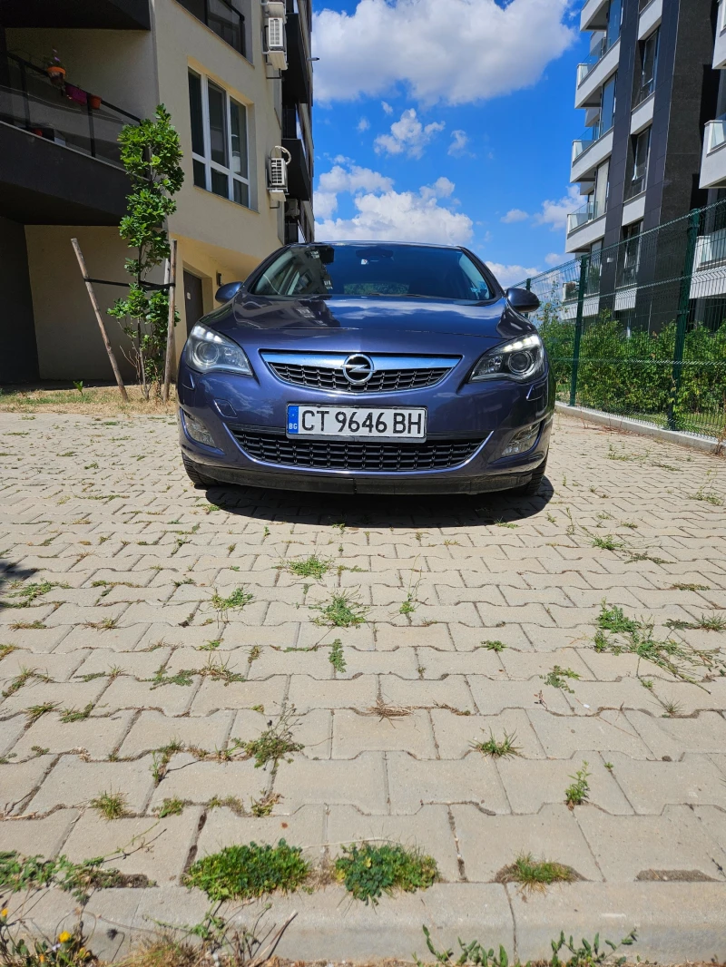 Opel Astra, снимка 2 - Автомобили и джипове - 47064034