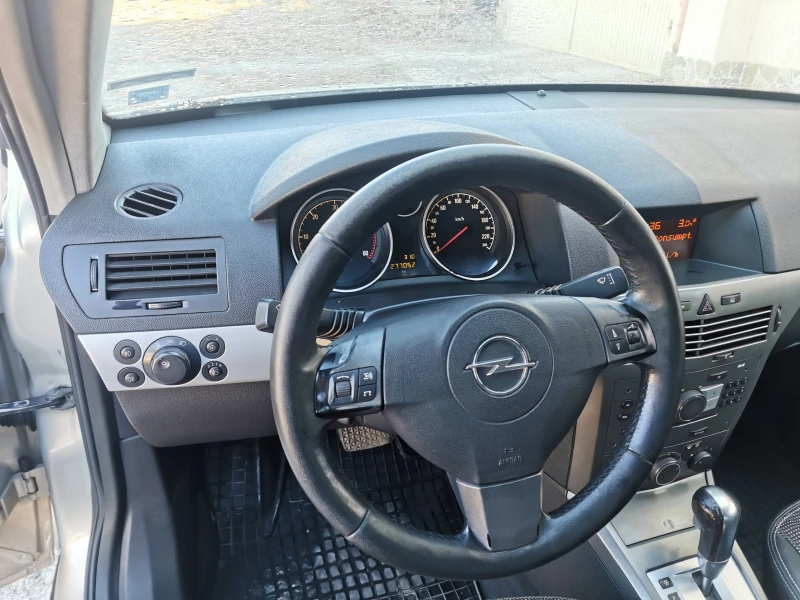 Opel Astra, снимка 12 - Автомобили и джипове - 49591826