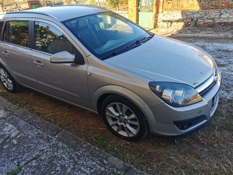 Opel Astra, снимка 4 - Автомобили и джипове - 47916308