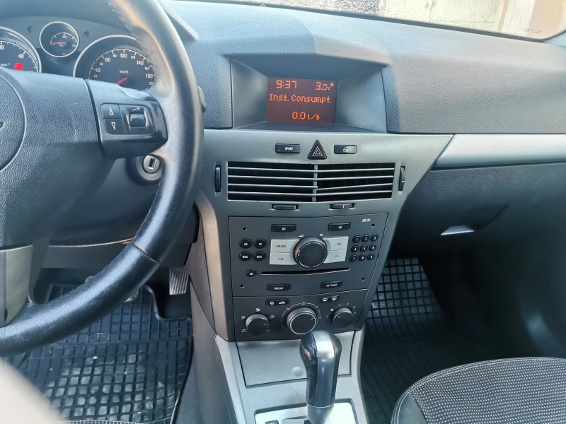 Opel Astra, снимка 16 - Автомобили и джипове - 49591826