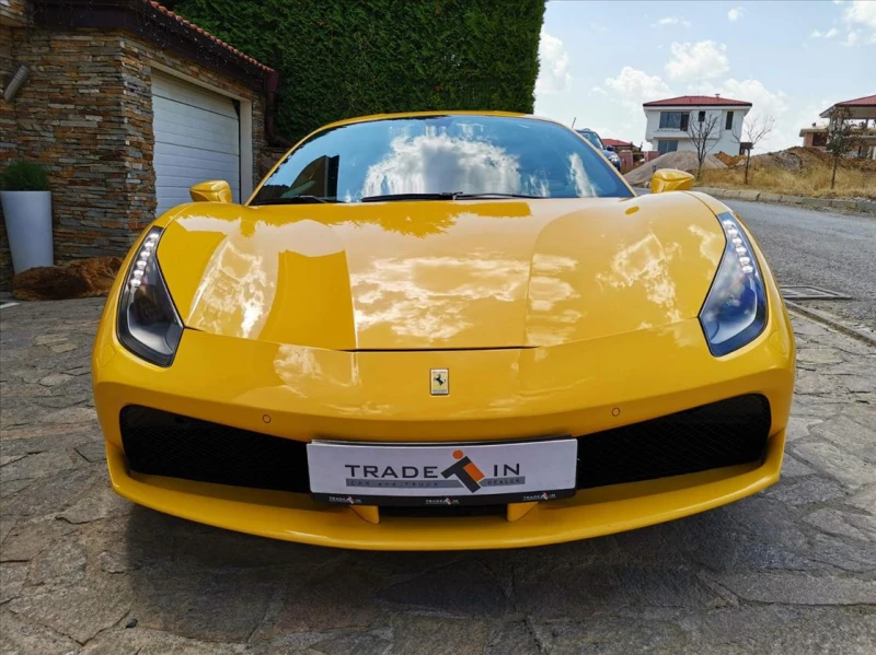 Ferrari 488 GTB, снимка 2 - Автомобили и джипове - 48470143