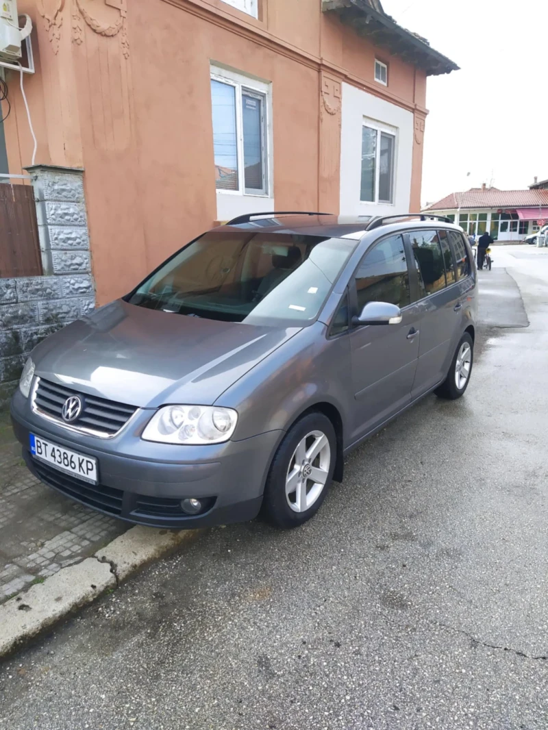 VW Touran, снимка 1 - Автомобили и джипове - 48587547