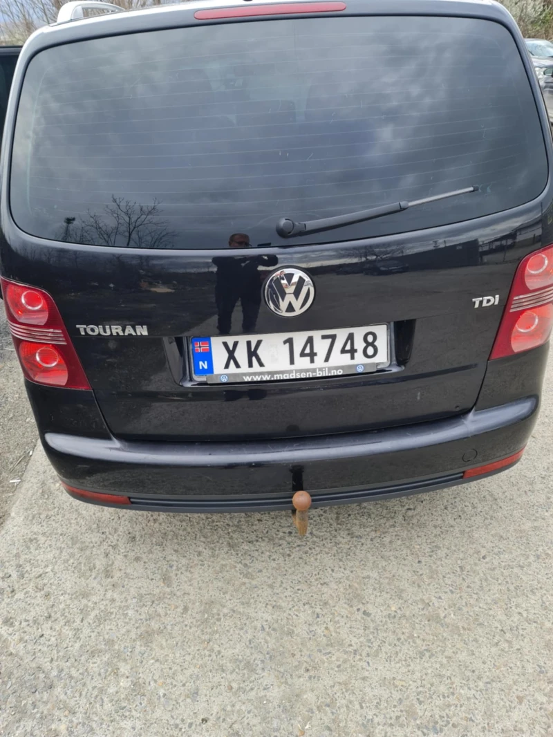 VW Touran, снимка 5 - Автомобили и джипове - 49535437