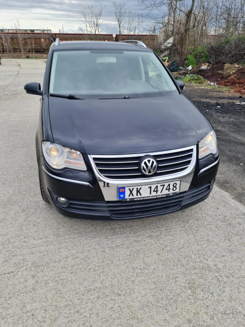 VW Touran, снимка 3 - Автомобили и джипове - 49535437