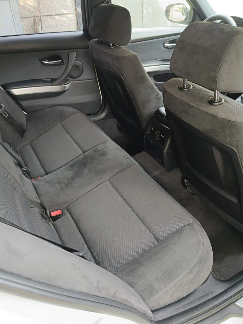 BMW 320 Face///184кс.///M-Pack///RWD, снимка 16 - Автомобили и джипове - 51044687