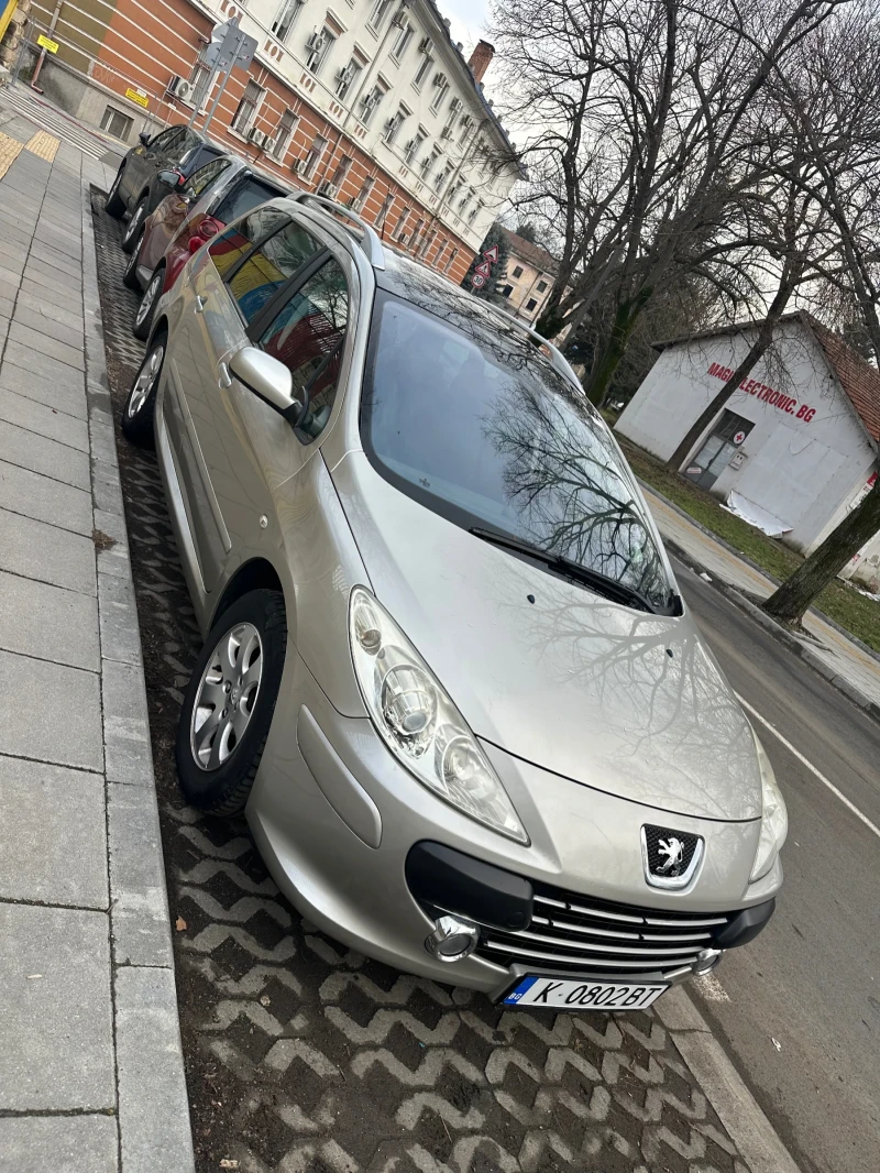 Peugeot 307 1.6 Hdi, Pанорамен таван, 7 Места, Facelift