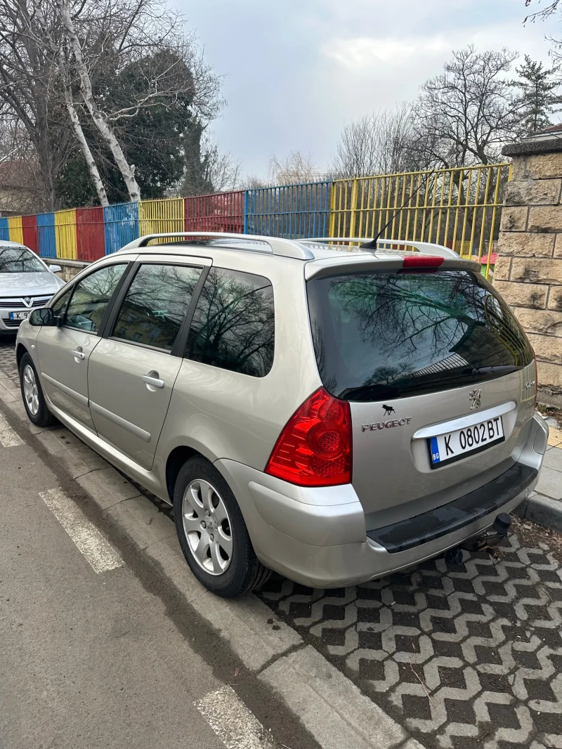 Peugeot 307 1.6 Hdi, Pанорамен таван, 7 Места, Facelift, снимка 5 - Автомобили и джипове - 53215714