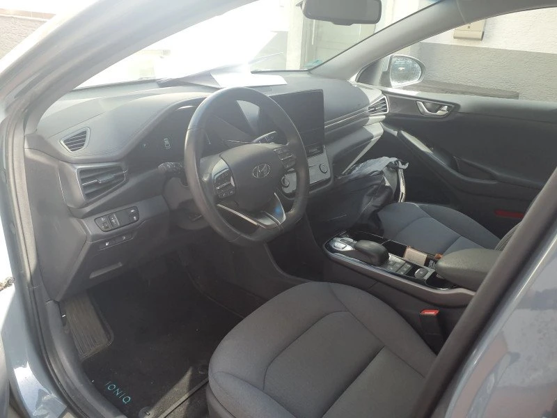 Hyundai Ioniq, снимка 5 - Автомобили и джипове - 54192000