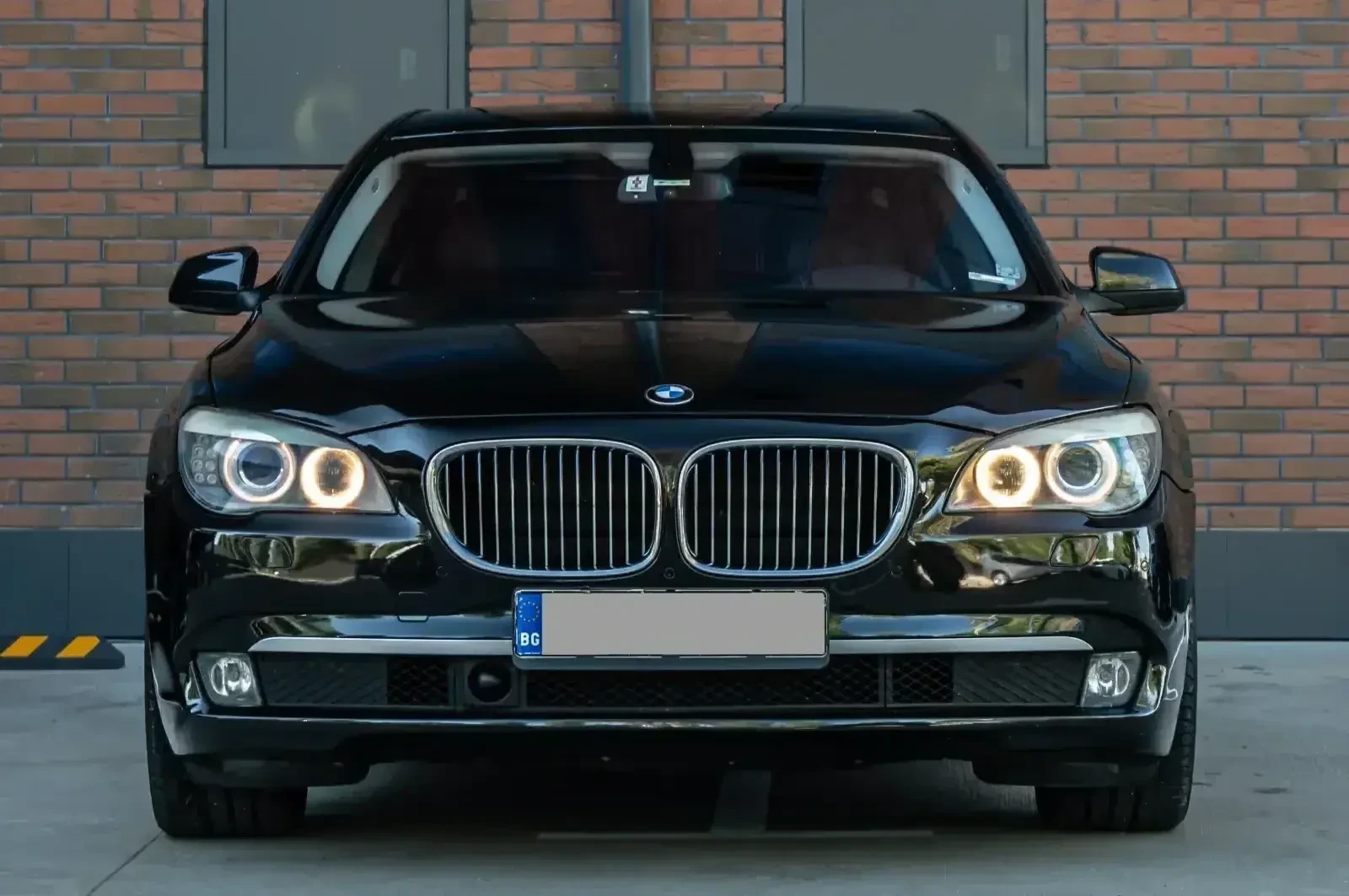 BMW 730 НАПЪЛНО ОБСЛУЖЕН - изображение 2