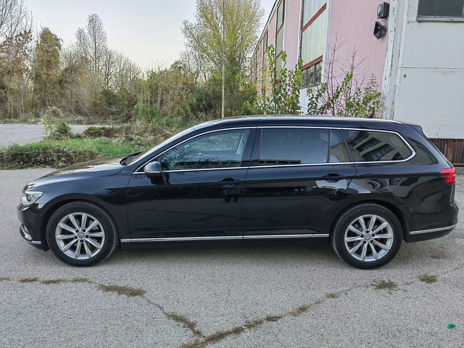 VW Passat 2.0TSI / DSG / HIGHLINE - изображение 5