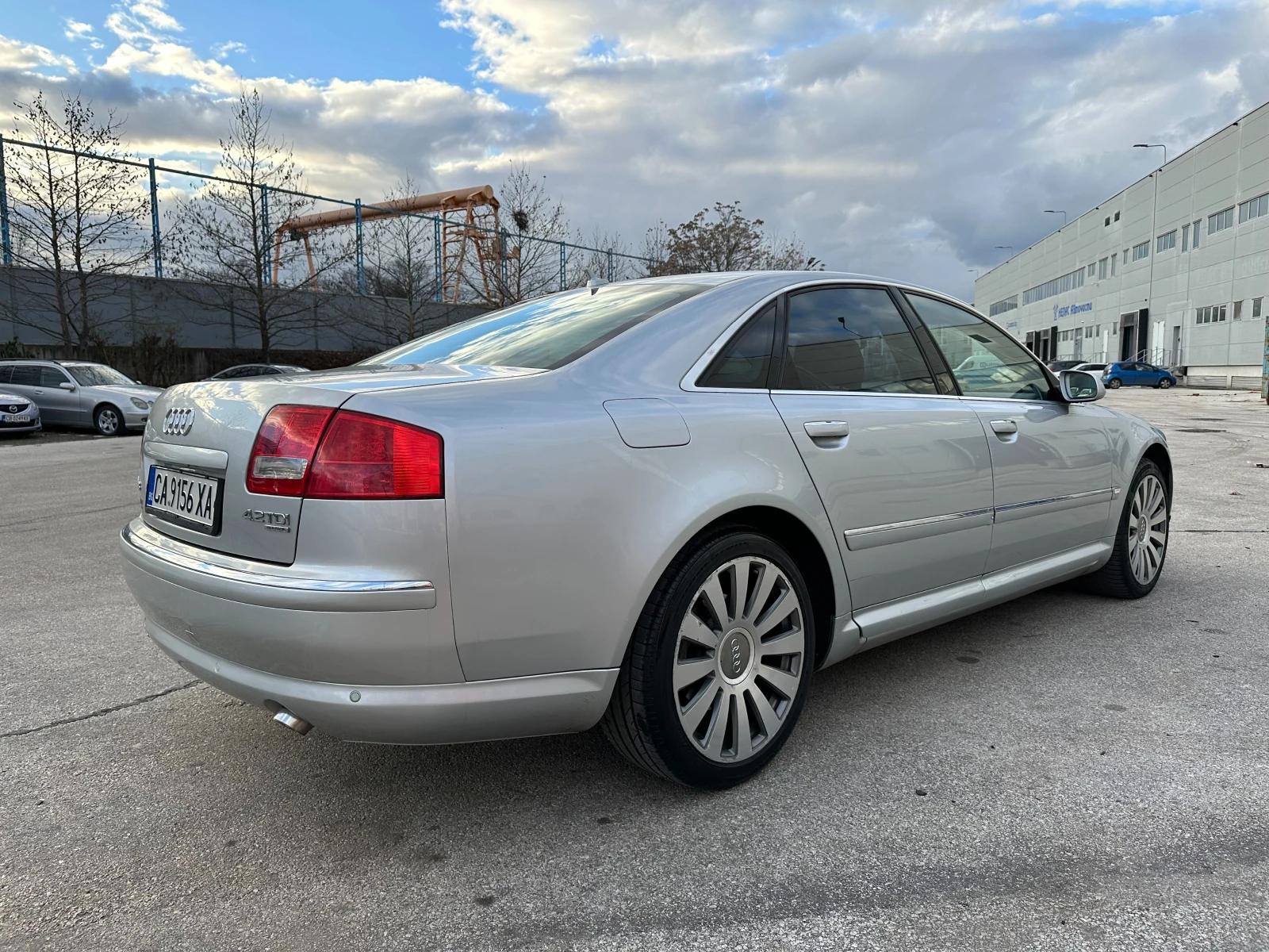 Audi A8 4.2d 326 к.с. - изображение 4