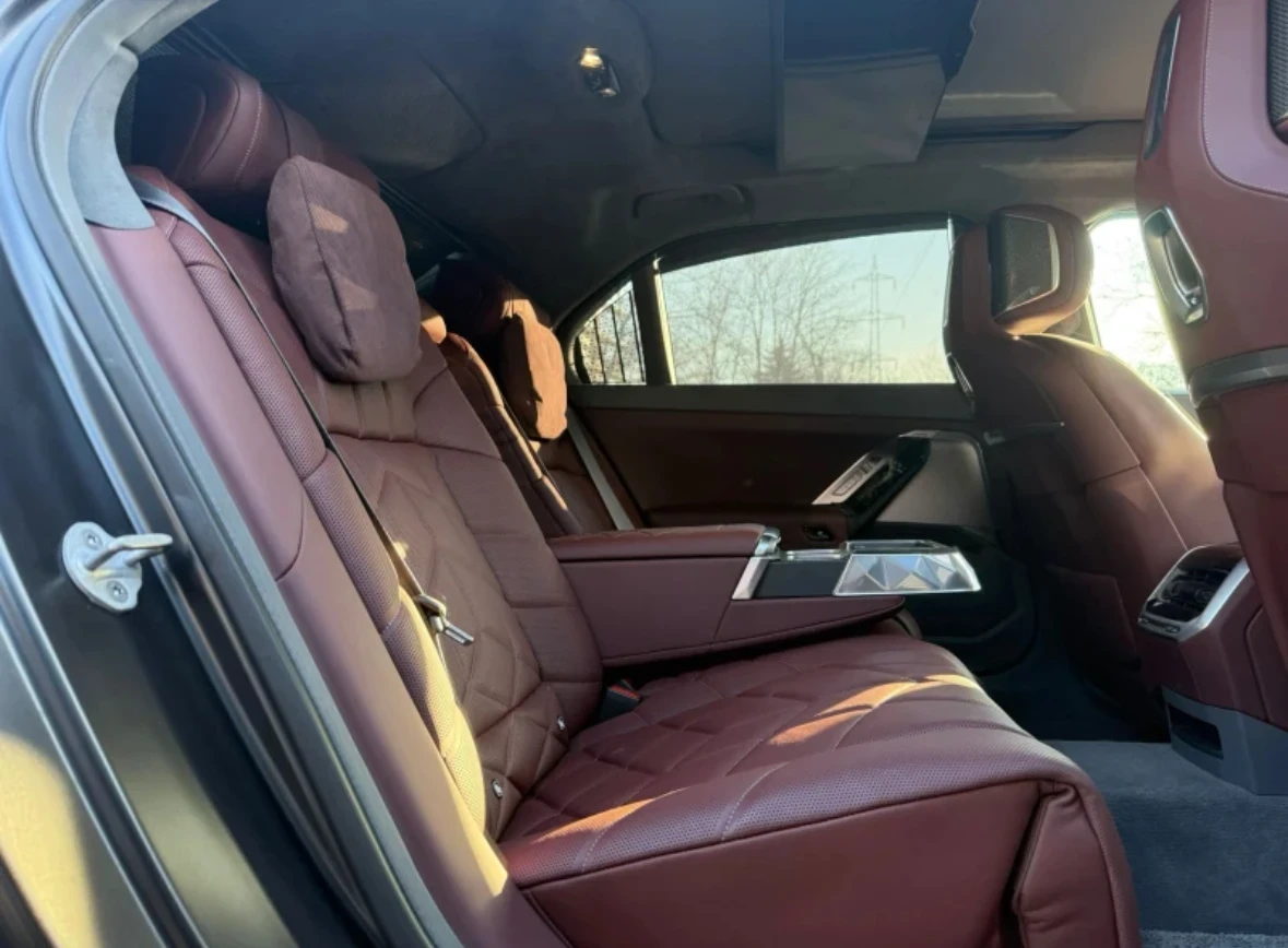 BMW 760 BMW i7 X Dtive60 М Package.БАРТЕР! - изображение 9
