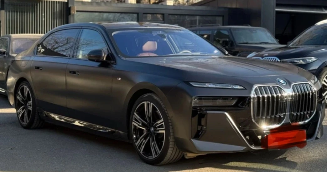 BMW 760 BMW i7 X Dtive60 М Package.БАРТЕР! - изображение 4