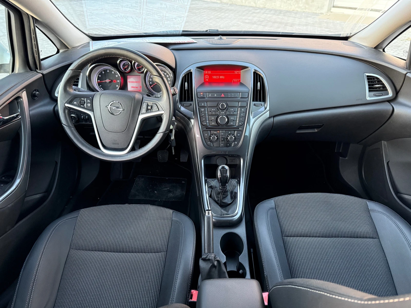 Opel Astra 1.4 Турбо 140 кс GPL COSMO - изображение 9