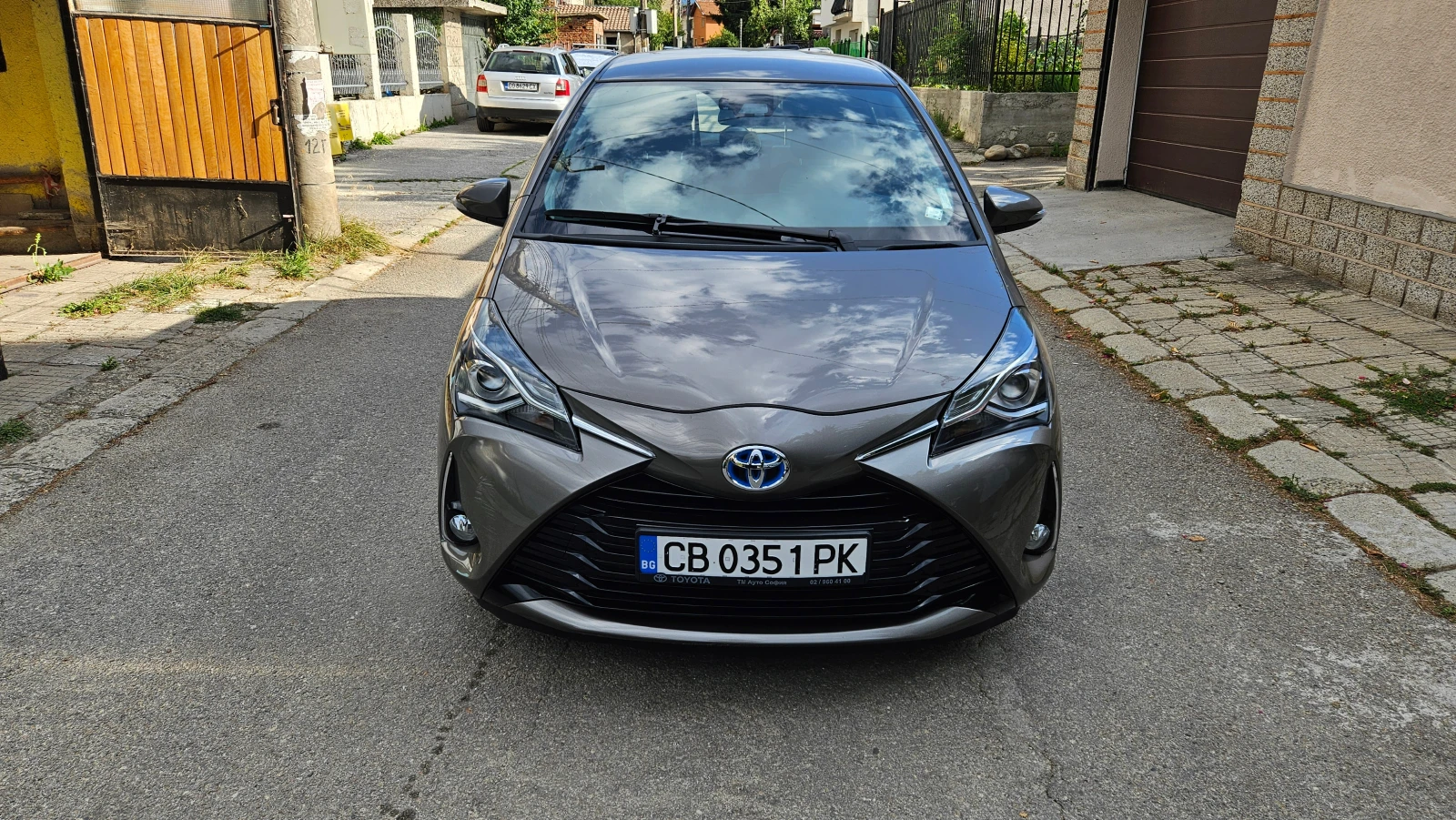Toyota Yaris  - изображение 5