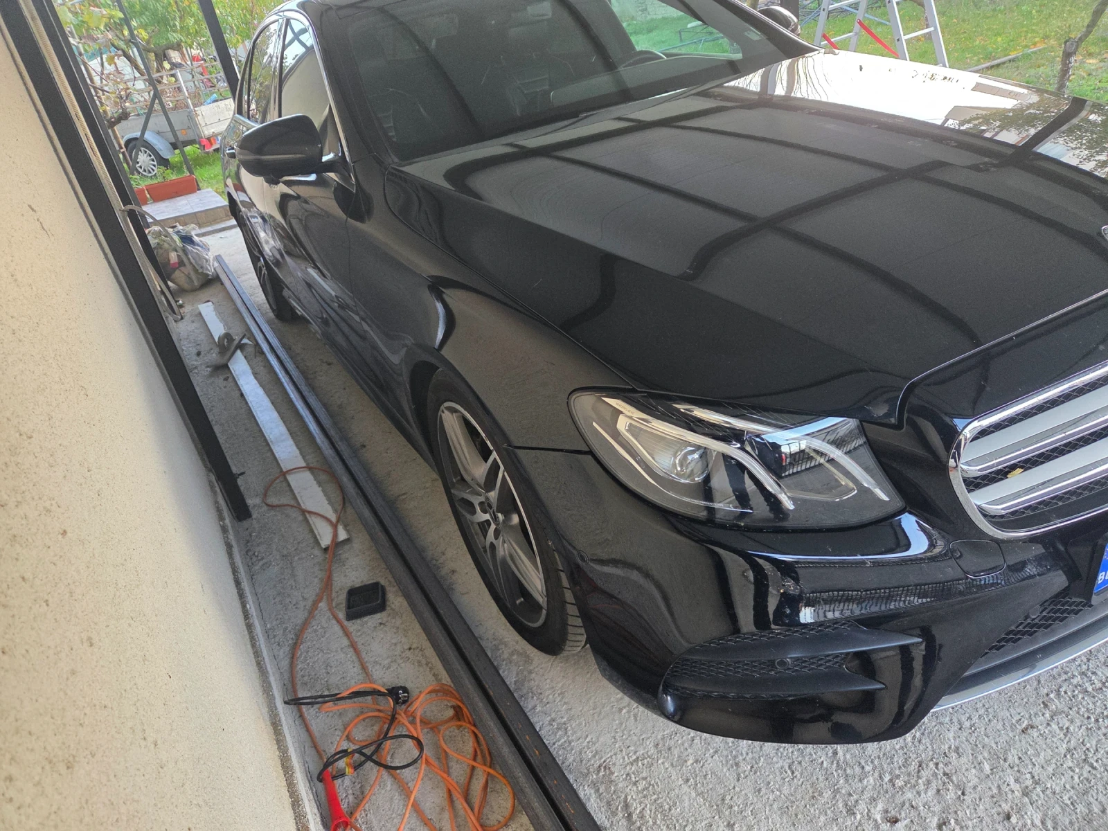 Mercedes-Benz E 220  - изображение 2