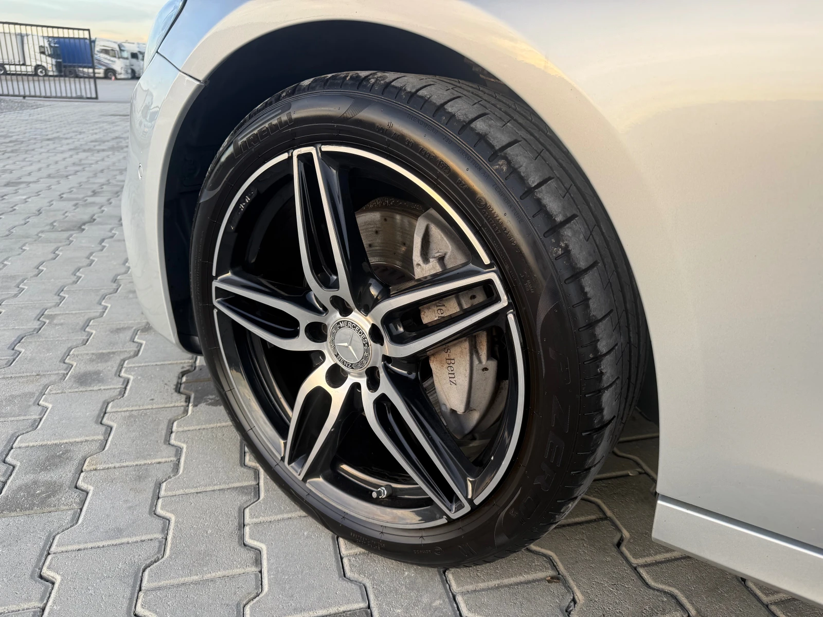 Mercedes-Benz E 220 2.2 cdi AMG face СОБСТВЕН ЛИЗИНГ  | Mobile.bg — изображение 9